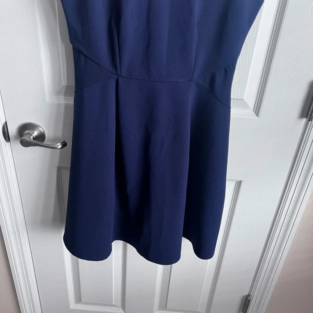 Monteau Los Angeles‎ Navy Blue Ribbed V-Neck Skater Dress Sleeveless Medium